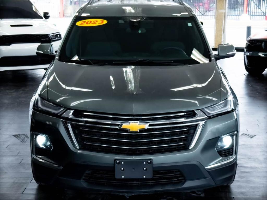 used 2023 Chevrolet Traverse car, priced at $29,495