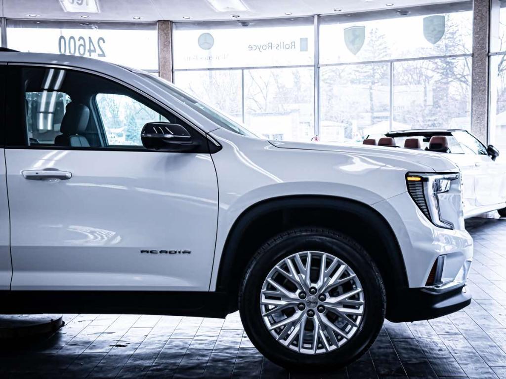 used 2024 GMC Acadia car, priced at $37,995