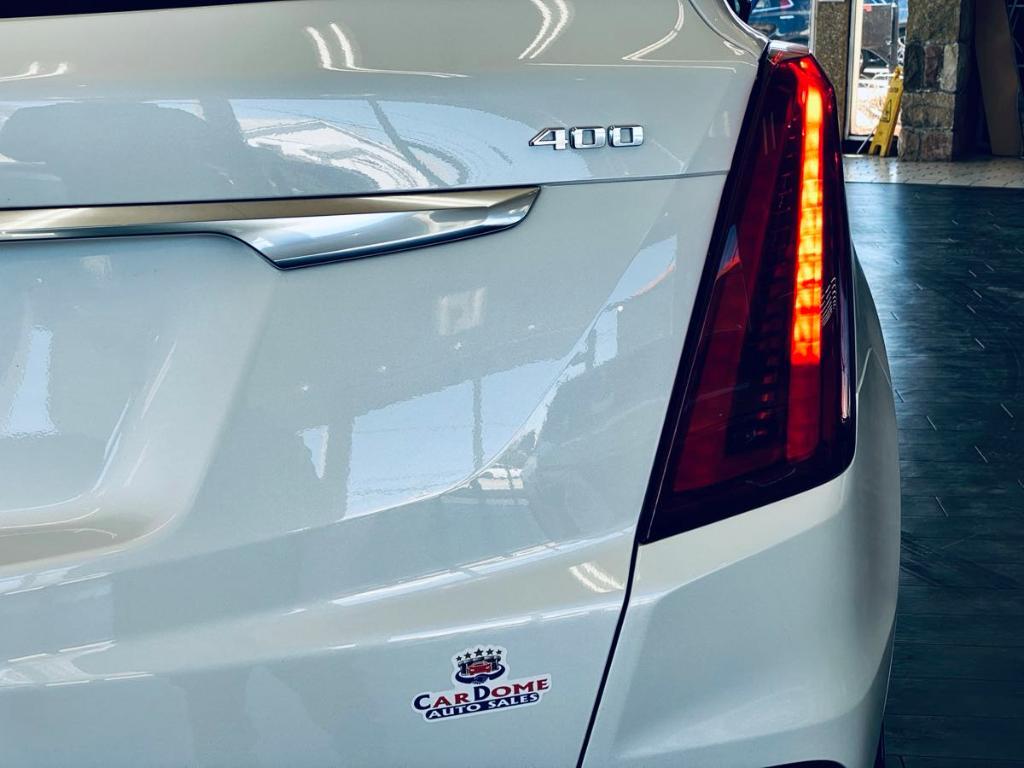 used 2024 Cadillac XT5 car, priced at $35,295