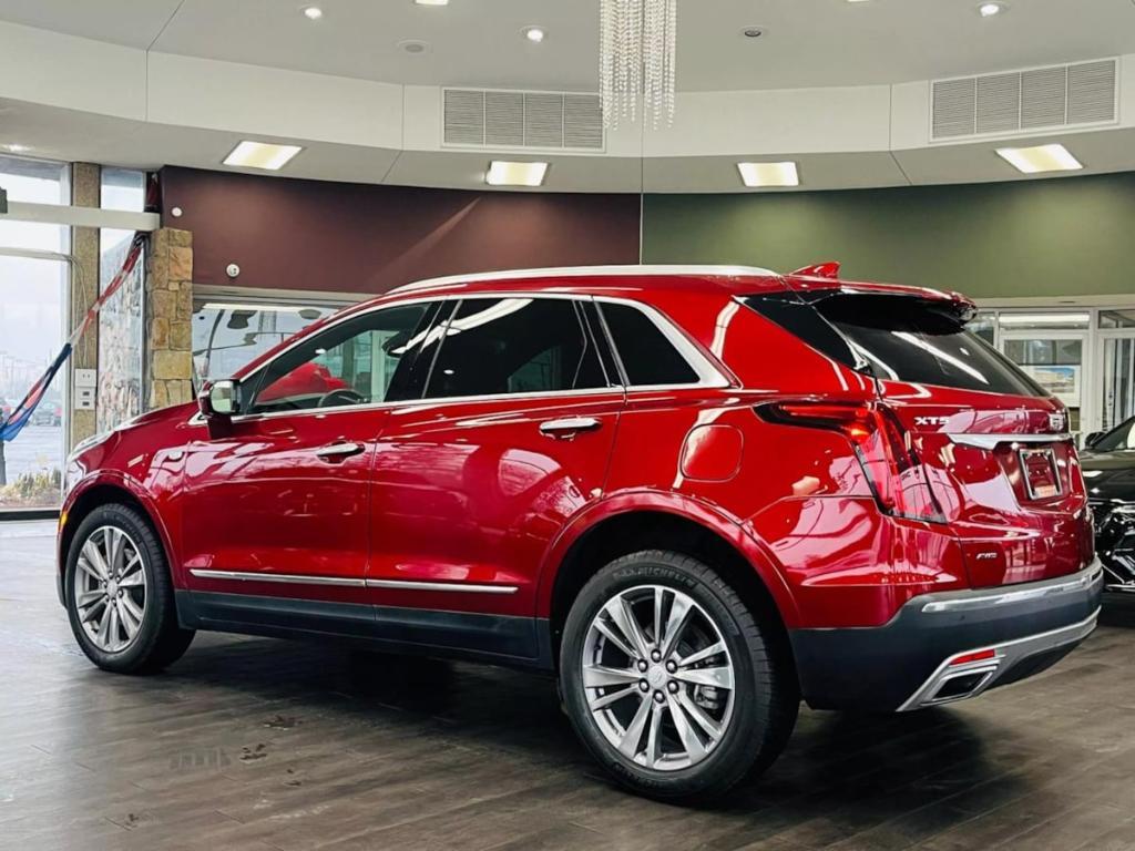 used 2024 Cadillac XT5 car, priced at $39,999