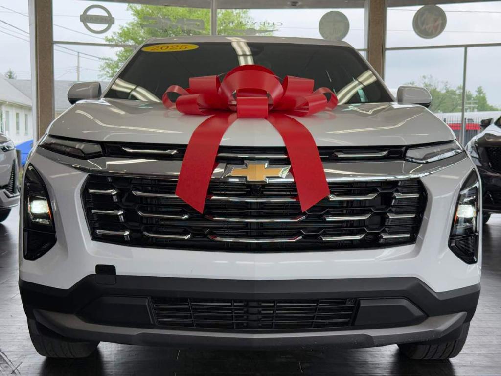 used 2025 Chevrolet Equinox car, priced at $25,495