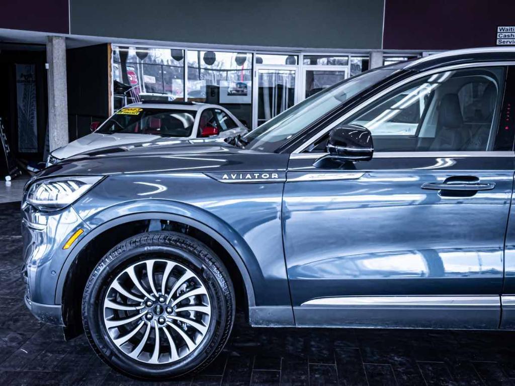 used 2024 Lincoln Aviator car, priced at $49,995