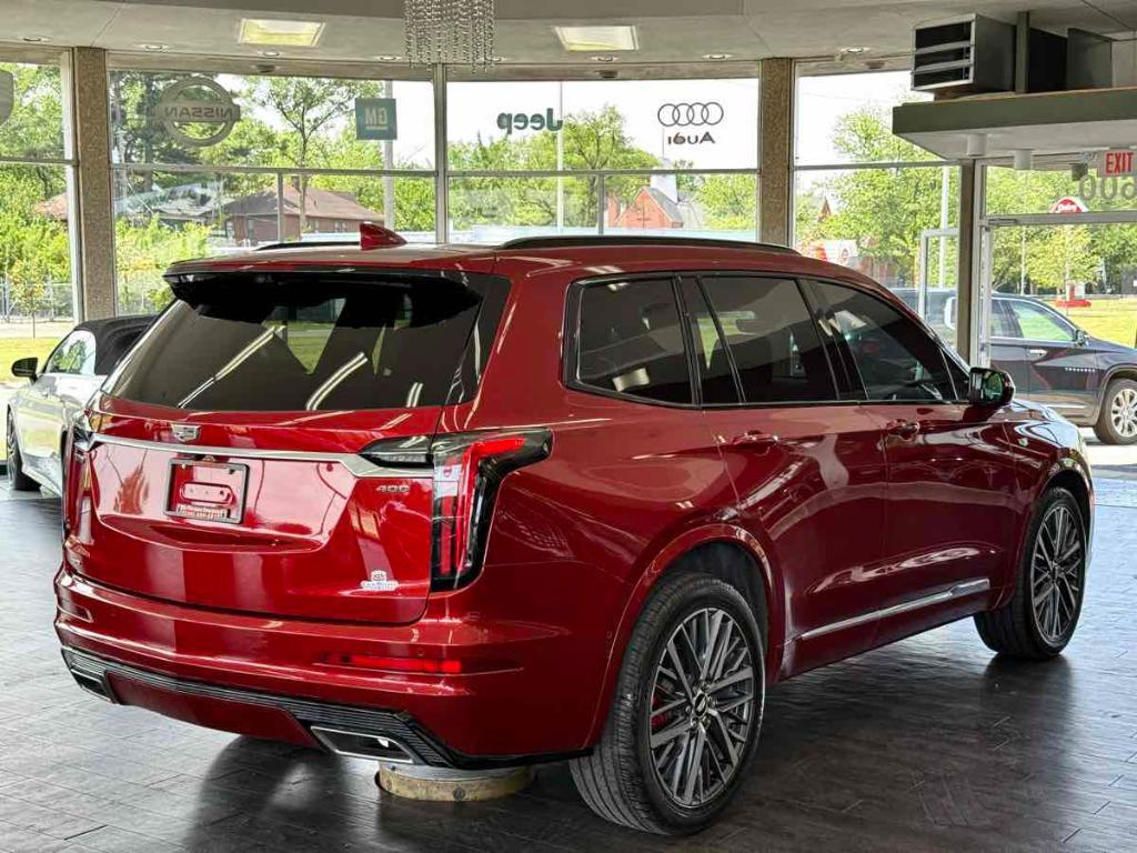 used 2023 Cadillac XT6 car, priced at $35,895