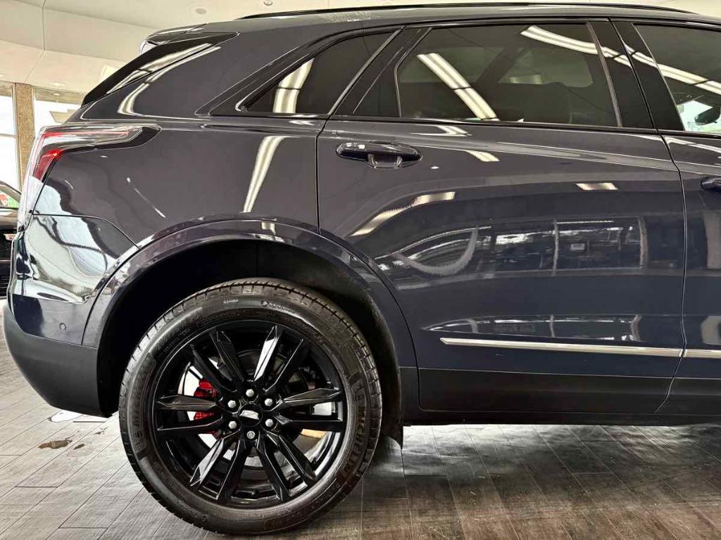 used 2024 Cadillac XT5 car, priced at $37,995