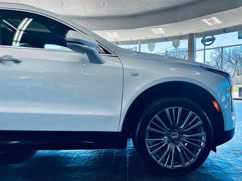 used 2024 Cadillac XT4 car, priced at $31,495