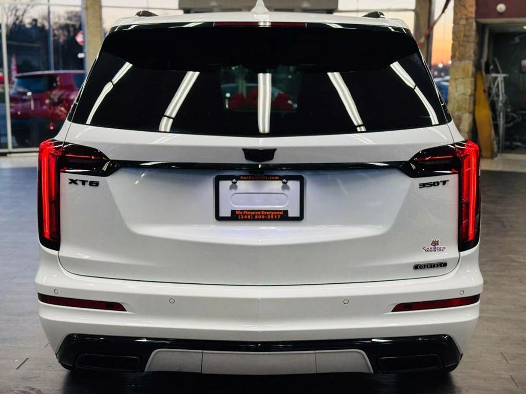 used 2025 Cadillac XT6 car, priced at $41,995
