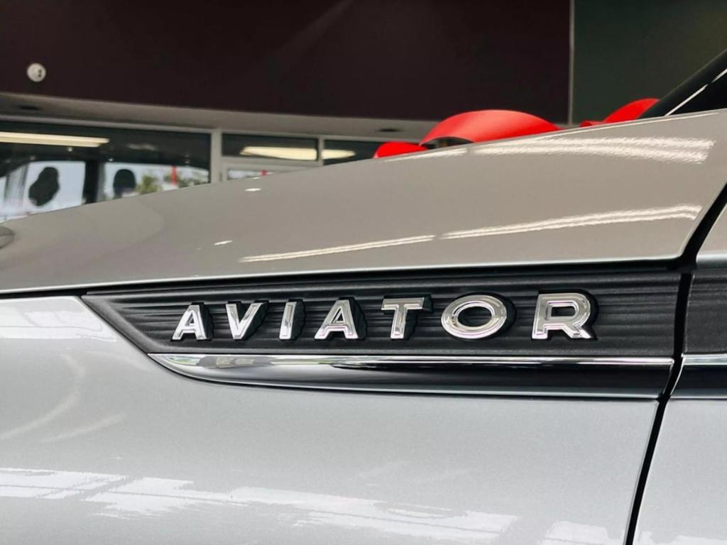 used 2020 Lincoln Aviator car, priced at $32,499