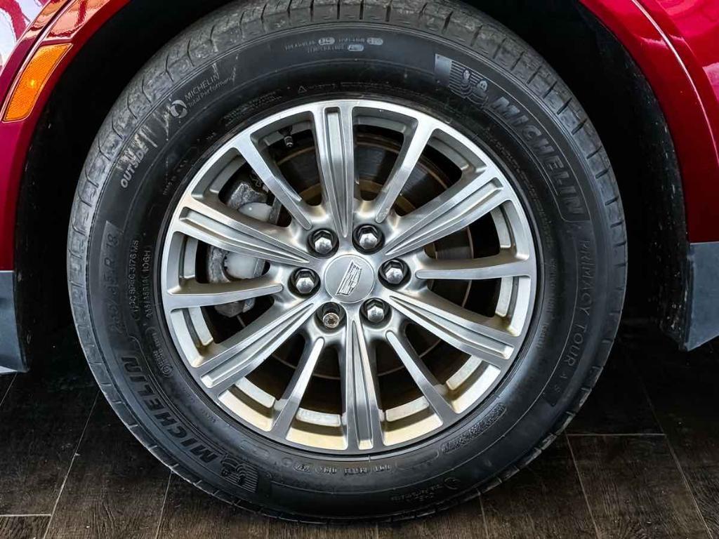 used 2018 Cadillac XT5 car, priced at $19,995