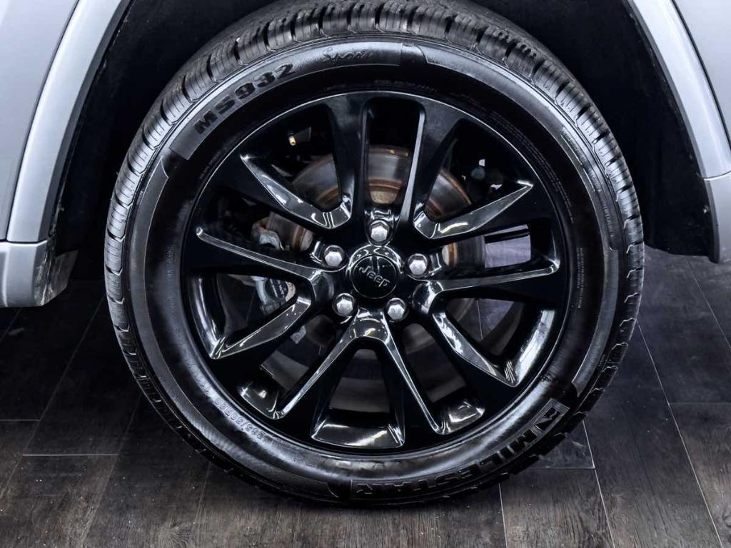 used 2020 Jeep Grand Cherokee car, priced at $20,495