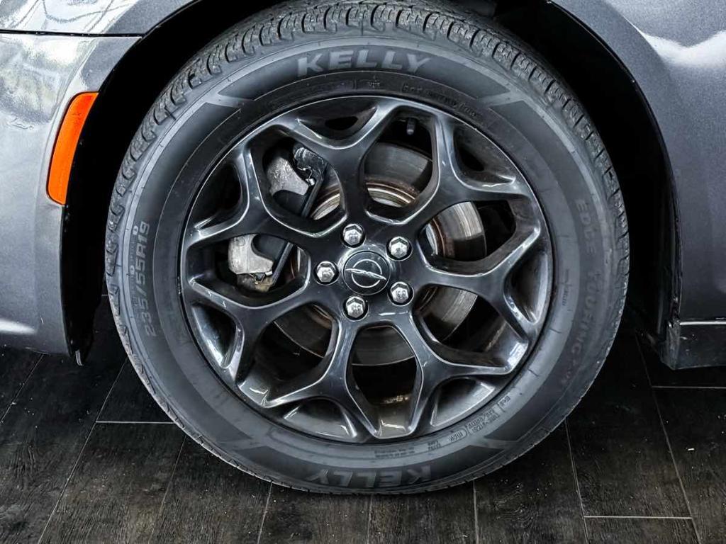 used 2021 Chrysler 300 car, priced at $18,395