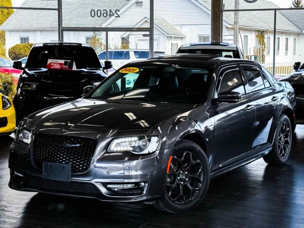 used 2021 Chrysler 300 car, priced at $18,395