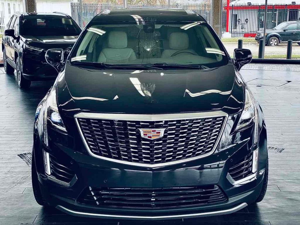 used 2024 Cadillac XT5 car, priced at $35,995
