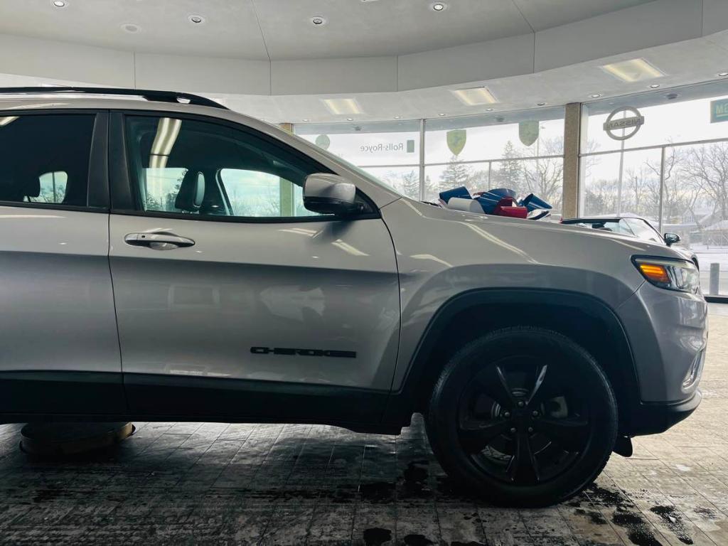 used 2020 Jeep Cherokee car, priced at $15,995