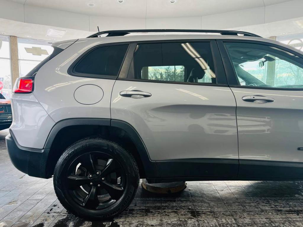 used 2020 Jeep Cherokee car, priced at $15,995