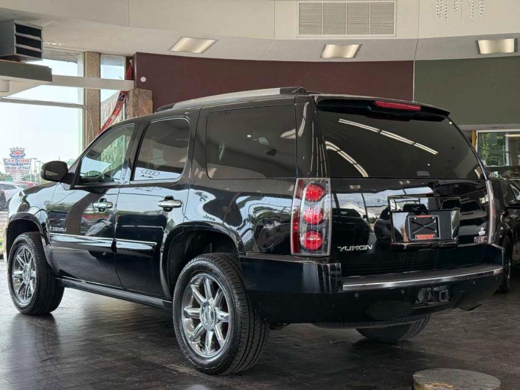 used 2007 GMC Yukon car, priced at $16,995
