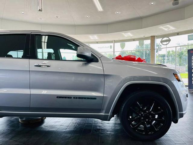 used 2020 Jeep Grand Cherokee car, priced at $26,499