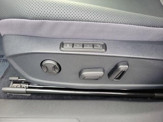 new 2025 Volkswagen ID.4 car, priced at $58,353