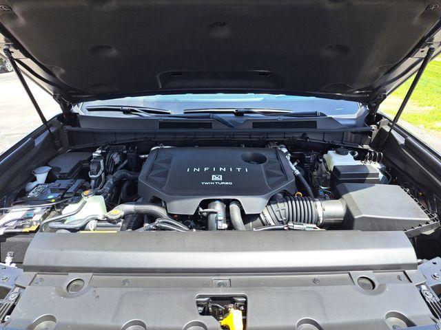 new 2025 INFINITI QX80 car, priced at $100,035