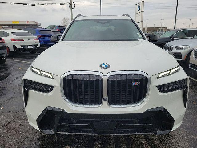 new 2025 BMW X7 car, priced at $117,285