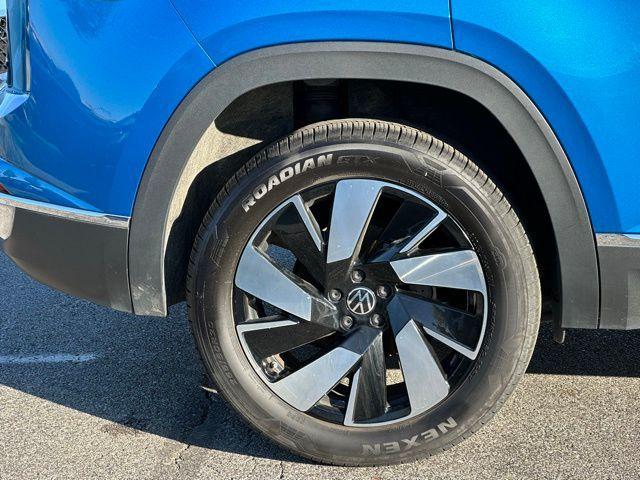 used 2024 Volkswagen Atlas Cross Sport car, priced at $40,000