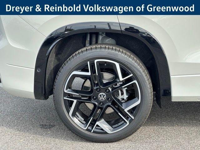 new 2026 Volkswagen Tiguan car, priced at $45,577