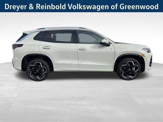 new 2026 Volkswagen Tiguan car, priced at $45,577