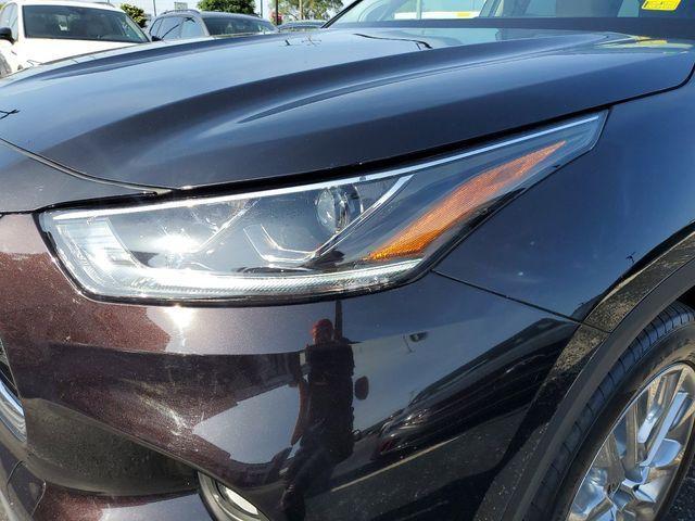 used 2020 Toyota Highlander car, priced at $41,000