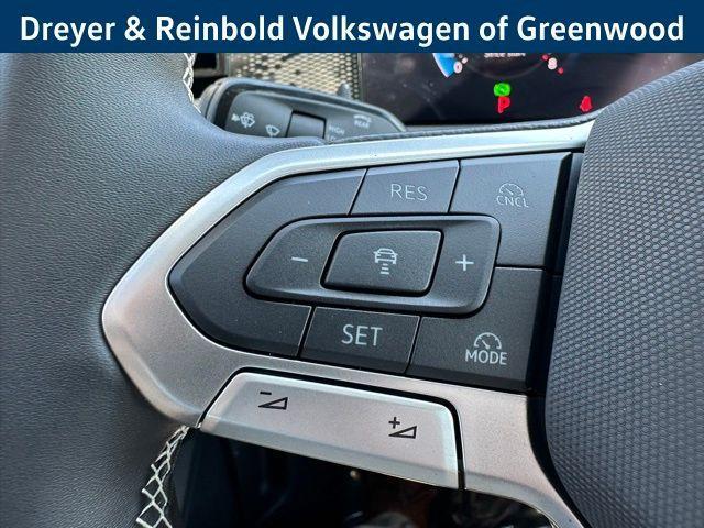 new 2025 Volkswagen Tiguan car, priced at $35,738
