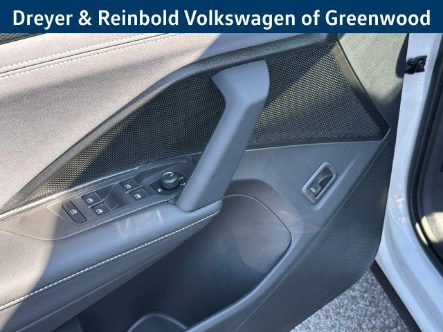new 2025 Volkswagen Tiguan car, priced at $35,738