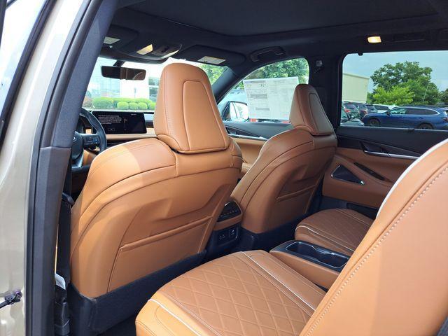 new 2025 INFINITI QX60 car, priced at $68,950