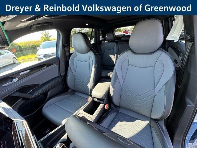 new 2025 Volkswagen Tiguan car, priced at $39,235