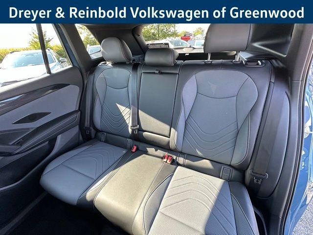 new 2025 Volkswagen Tiguan car, priced at $39,235