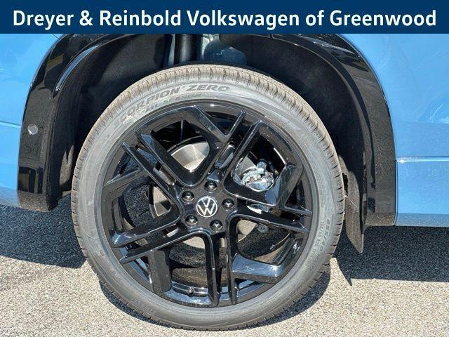 new 2025 Volkswagen Tiguan car, priced at $39,235