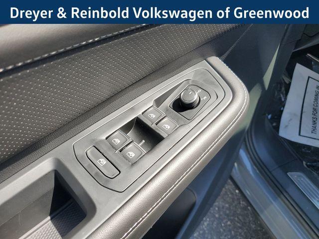 new 2026 Volkswagen Atlas car, priced at $49,361