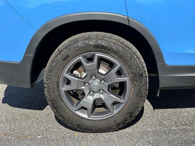 used 2024 Honda Passport car, priced at $37,000