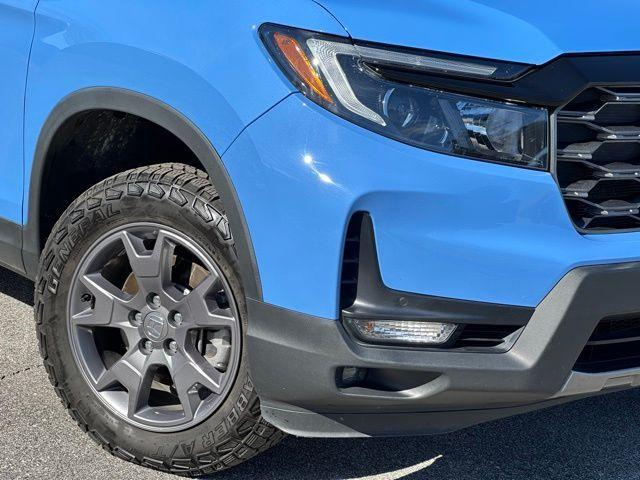 used 2024 Honda Passport car, priced at $37,000