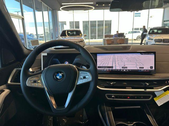 new 2026 BMW X7 car, priced at $97,765