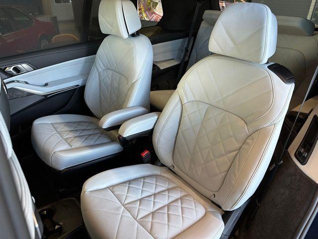 new 2026 BMW X7 car, priced at $97,765