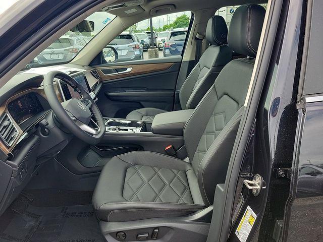 new 2024 Volkswagen Atlas car, priced at $44,728