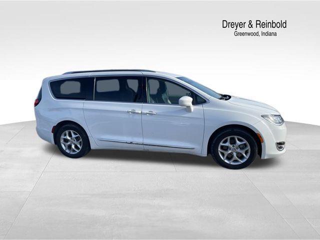 used 2017 Chrysler Pacifica car, priced at $13,980