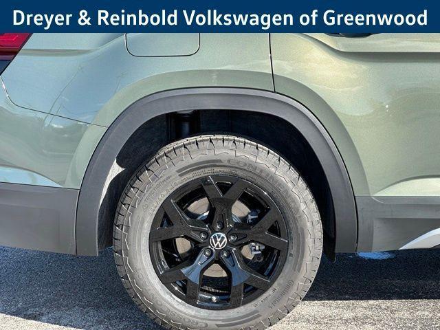 new 2026 Volkswagen Atlas car, priced at $50,367