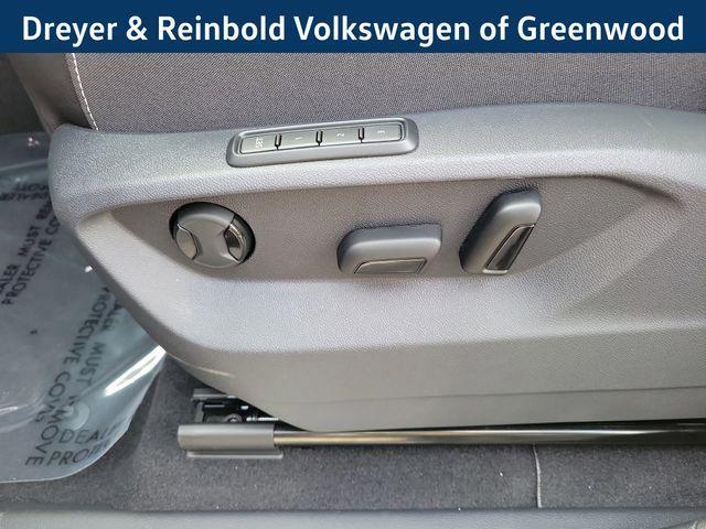 new 2025 Volkswagen Atlas car, priced at $49,934