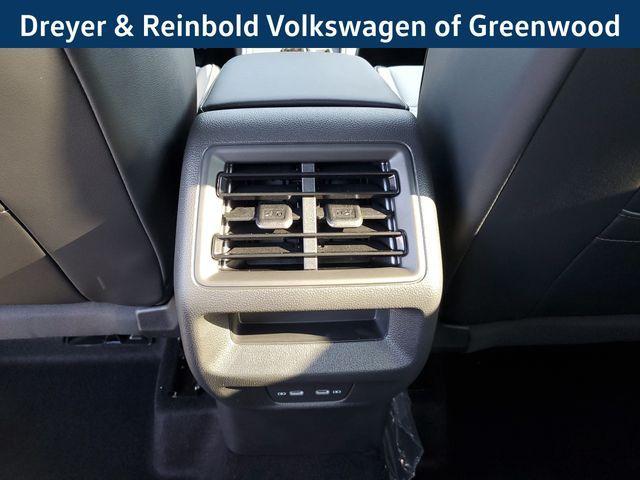new 2025 Volkswagen Tiguan car, priced at $39,225