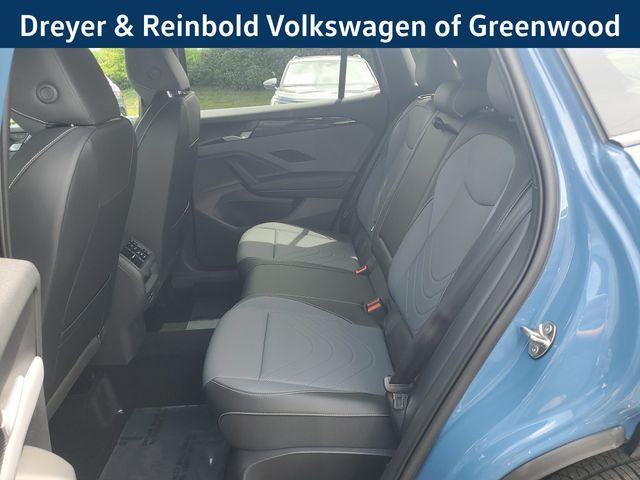 new 2025 Volkswagen Tiguan car, priced at $38,498
