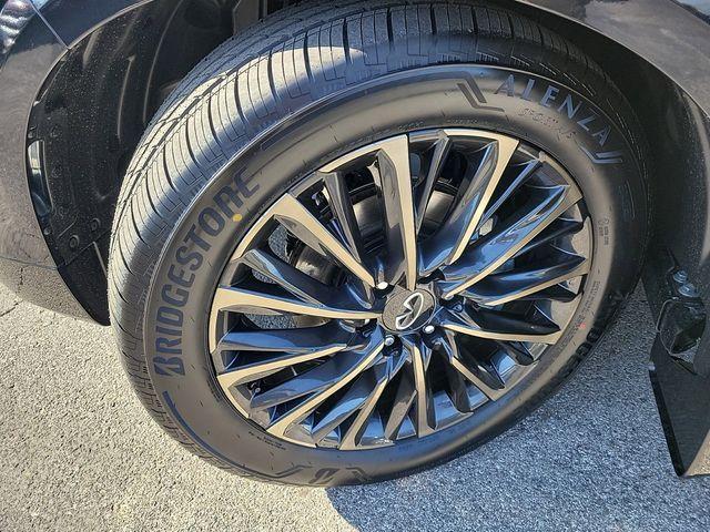 new 2025 INFINITI QX80 car, priced at $109,619