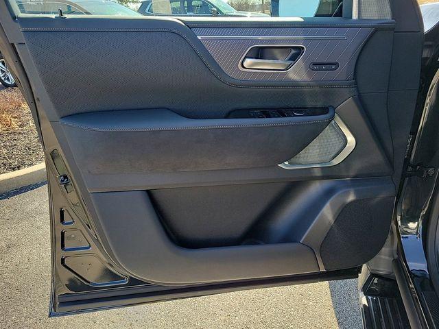 new 2025 INFINITI QX80 car, priced at $109,619