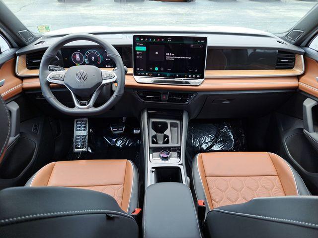new 2025 Volkswagen Tiguan car, priced at $41,792