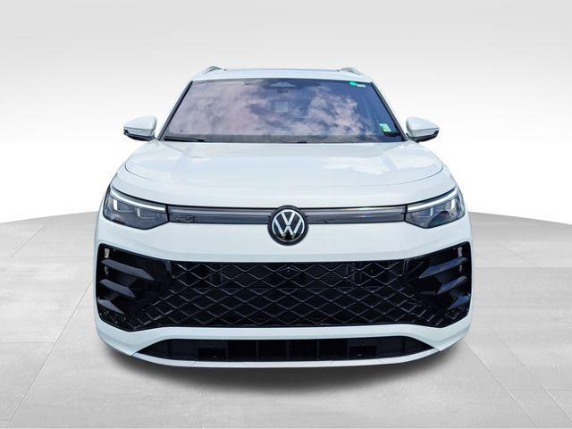 new 2025 Volkswagen Tiguan car, priced at $41,792