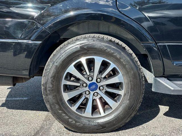 used 2017 Ford Expedition car, priced at $14,000