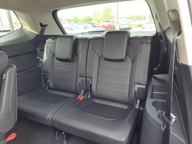 new 2025 Volkswagen Atlas car, priced at $49,997